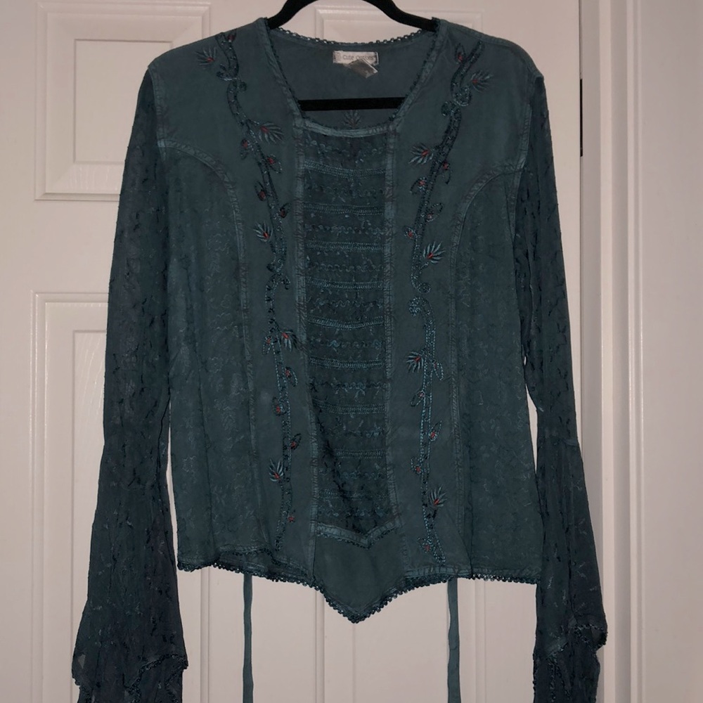 Cute Options blouse from the Buckle